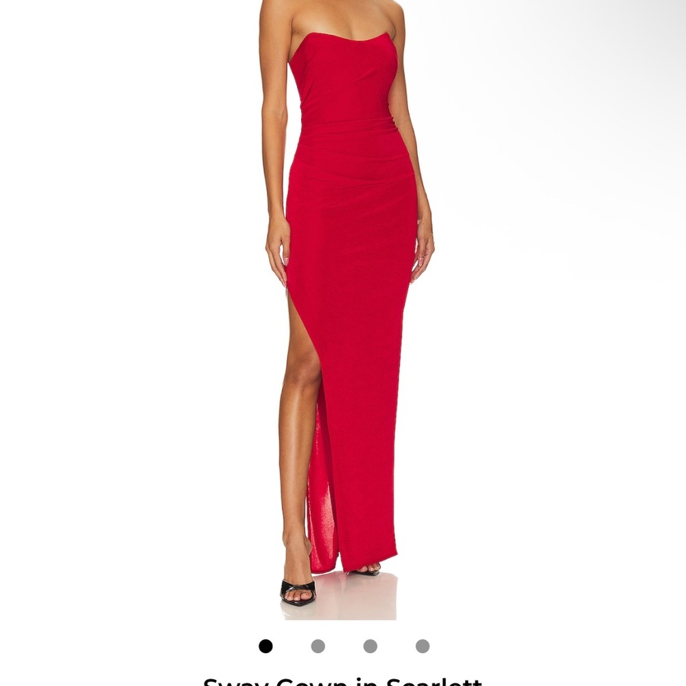 Elegant Red Strapless Gown